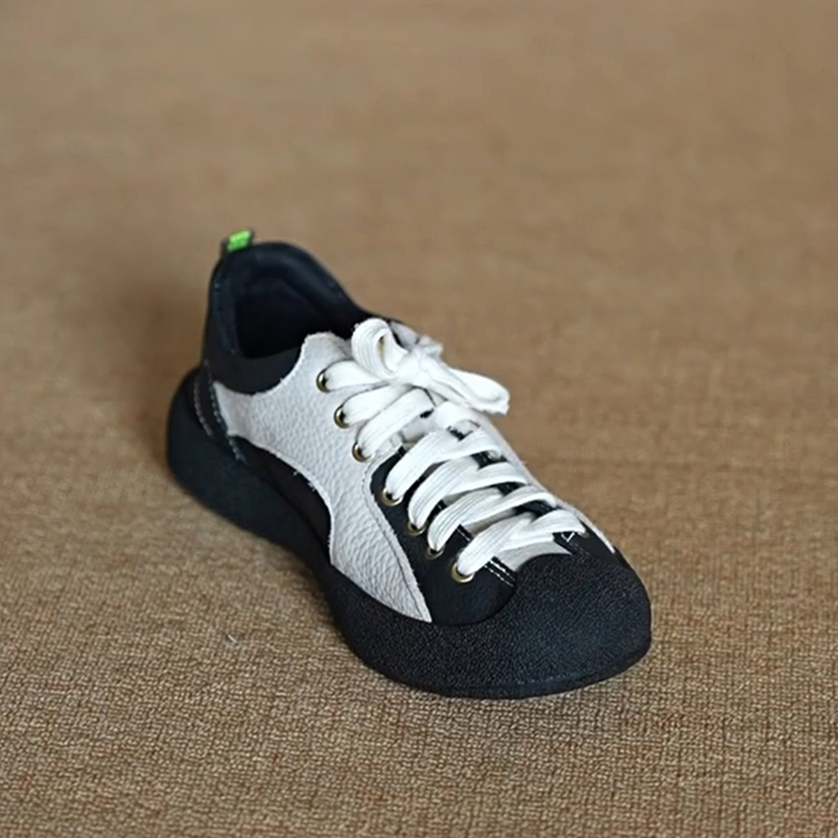 Ultra-miękkie damskie sneakers – Women'S Fashion Market Size recenzja i cena